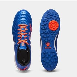 Kelme Kids Blue and Orange Soccer Cleats, indoor